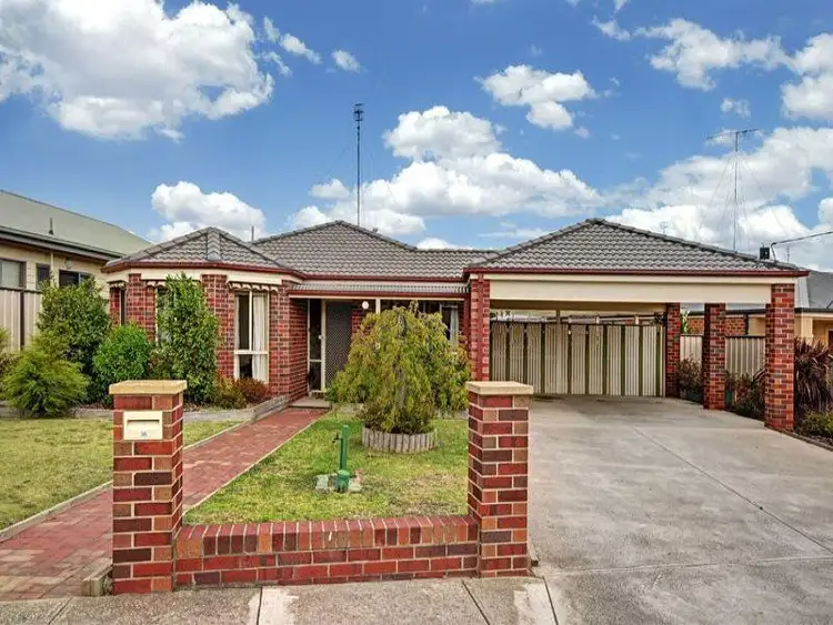 36 DONALDSON DRIVE, Broadford VIC 3658