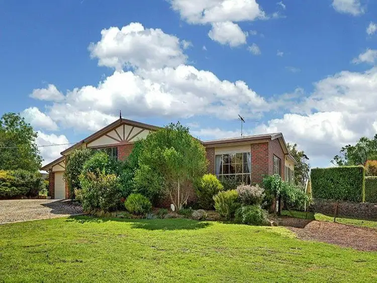25 MELROSE DRIVE, Kilmore VIC 3764