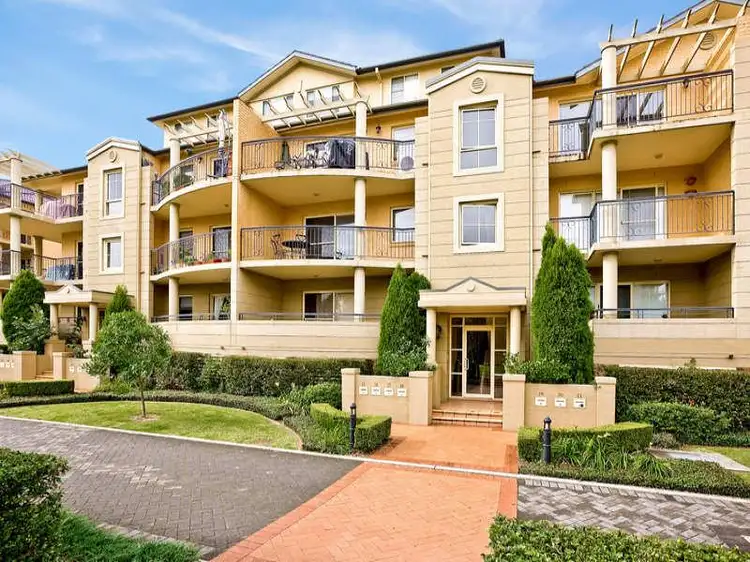 18/1 Bradley  Place, Liberty Grove NSW 2138
