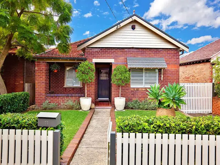 11 Lloyd George Avenue, Concord NSW 2137