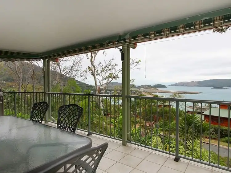2/1 Flamtree Grove, Hamilton Island QLD 4803