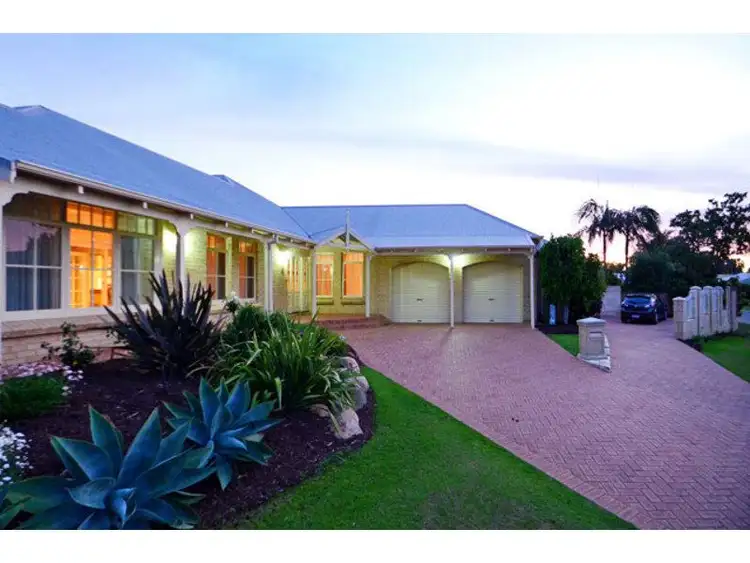 Second view of Homely house listing, 4 Breadsall Close, Carine WA 6020