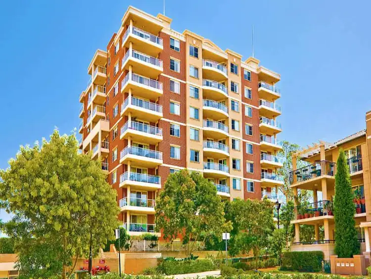 10 Wentworth Drive, Liberty Grove NSW 2138