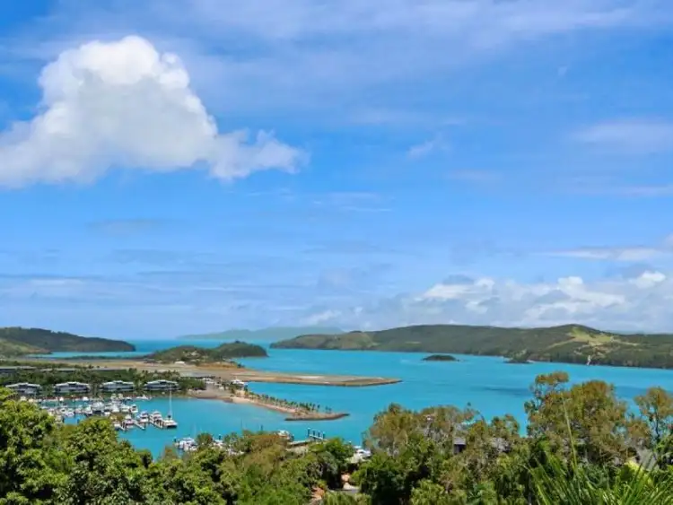 Oasis 18/5 Banksia Court, Hamilton Island QLD 4803