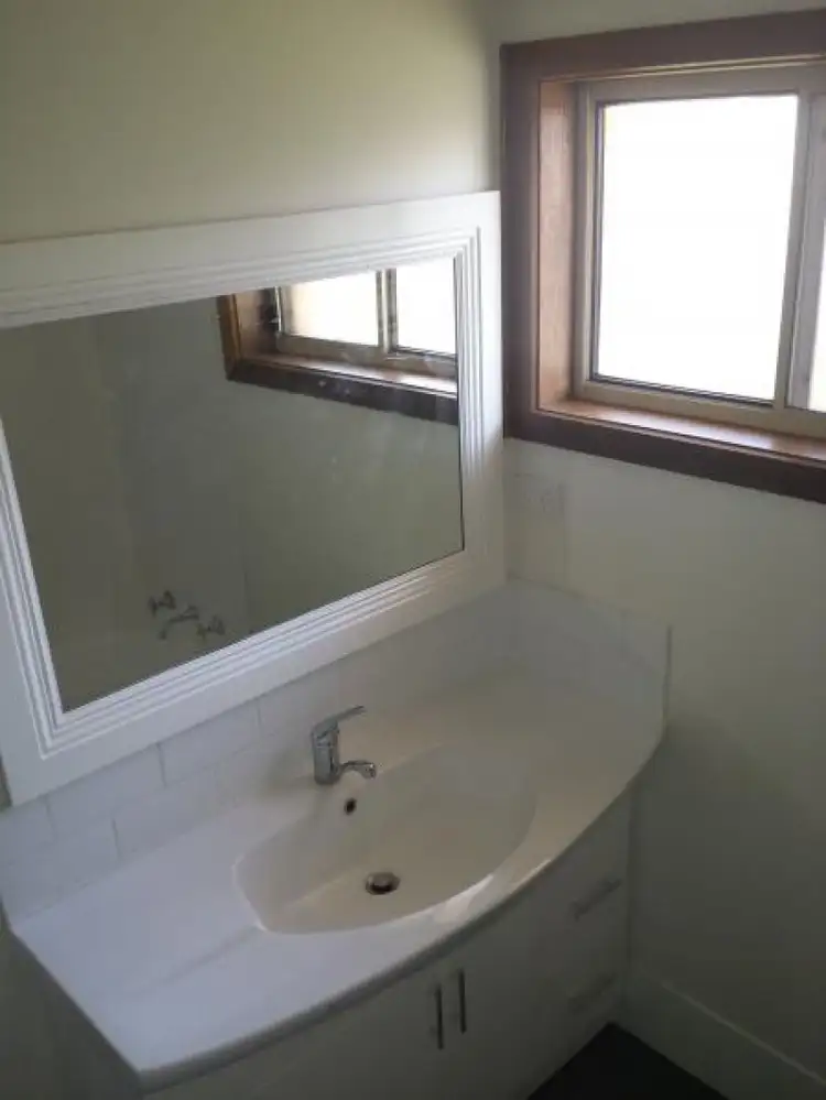 Fifth view of Homely house listing, 2/10 Gunn Drive, Estella NSW 2650