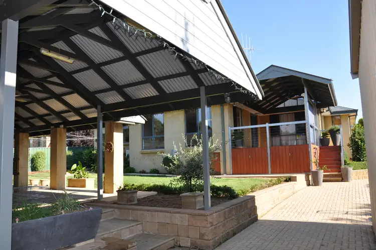 60 Northstoke Way, Orange NSW 2800