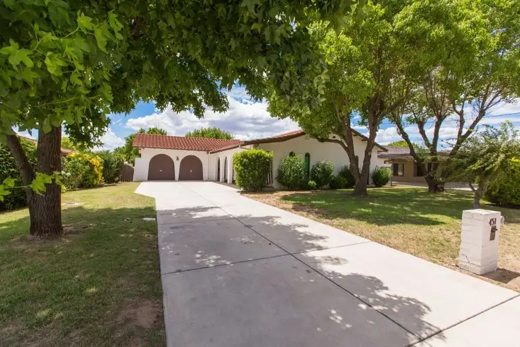 451 Lake Albert Road, Lake Albert NSW 2650