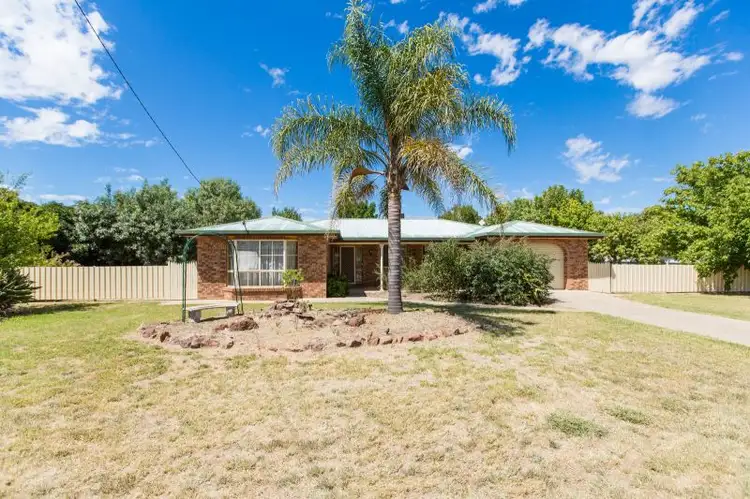 33 Urana Street, The Rock NSW 2655