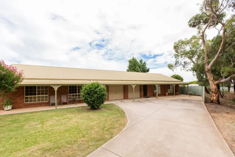 Main view of Homely unit listing, 10/25 Darri Street, Glenfield Park NSW 2650