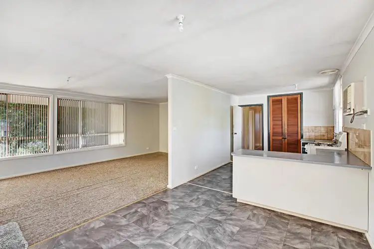Fifth view of Homely house listing, 6 CATHERINE COURT, Broadford VIC 3658