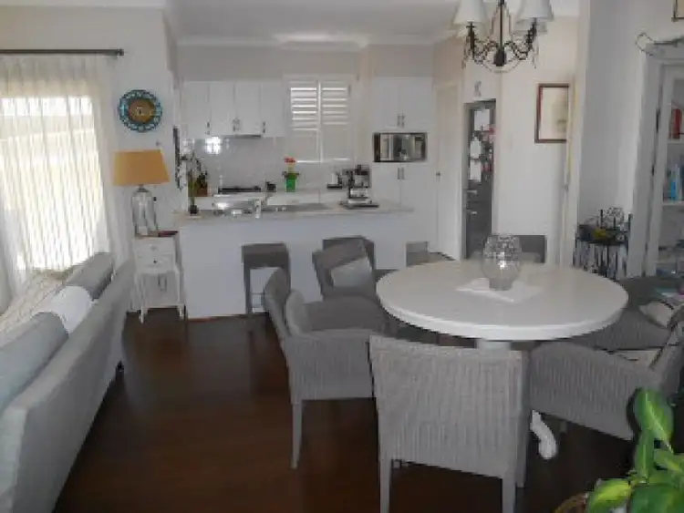 Fourth view of Homely unit listing, 2/12-14 Margaret St, Warners Bay NSW 2282