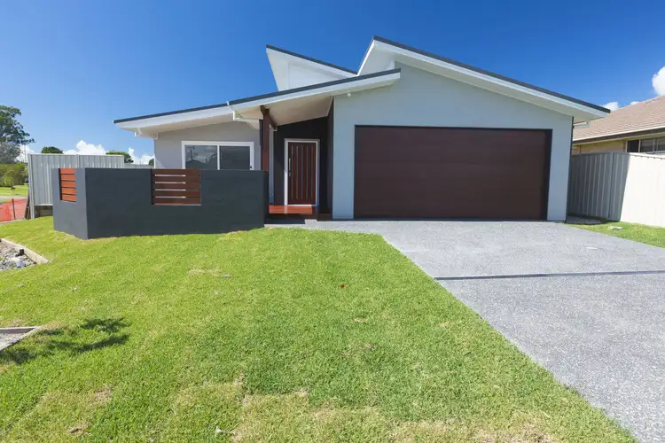 1 Massie  Crescent, Tuncurry NSW 2428