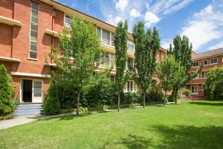 Main view of Homely unit listing, 15/225 Tarcutta Street, Wagga Wagga NSW 2650
