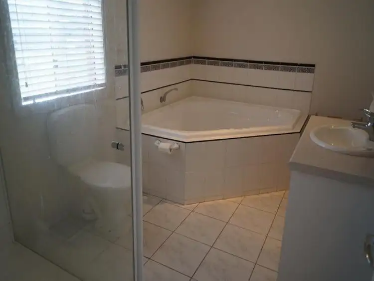 Sixth view of Homely house listing, 2 JULIA COURT, Pyalong VIC 3521