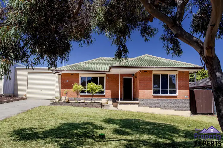 9 Phillips Avenue, Para Hills SA 5096