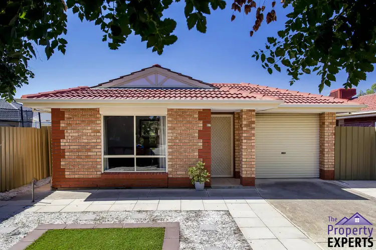17 Lauren Drive, Paralowie SA 5108