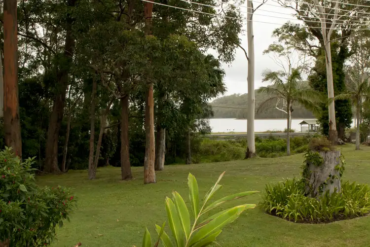 12 Windsor Street, Pacific Palms NSW 2428