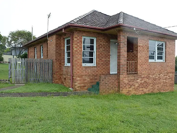4 Light Street, Bar Beach NSW 2300