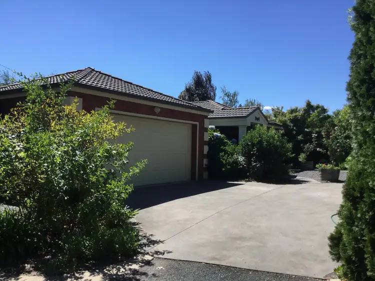 8 McHarg Place, Beechworth VIC 3747