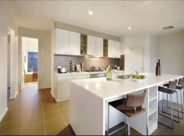 Second view of Homely house listing, 3 Nottingham Close, Craigieburn VIC 3064