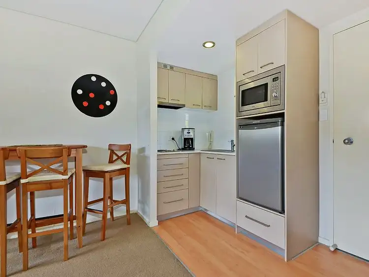 Fourth view of Homely unit listing, 10/41 Fortescue Street, Spring Hill QLD 4000