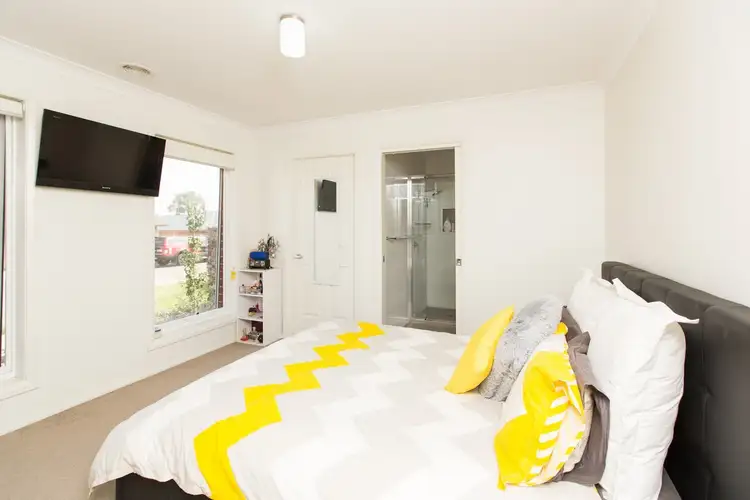 Fifth view of Homely house listing, 6 St Pauls Street, Gobbagombalin NSW 2650