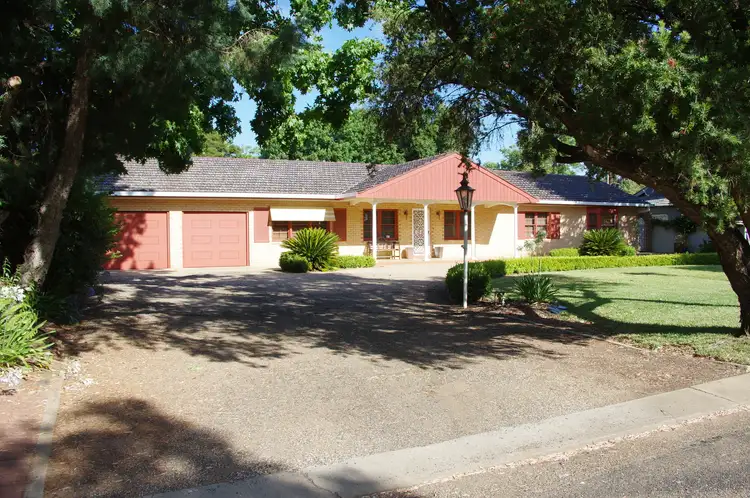24 Crown Street, Dubbo NSW 2830