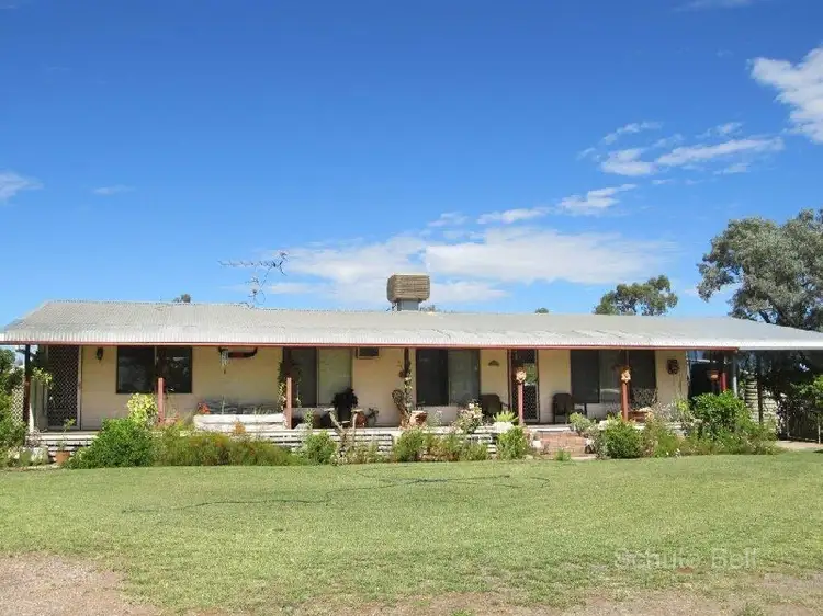 2 Bowden Drive, Bourke NSW 2840
