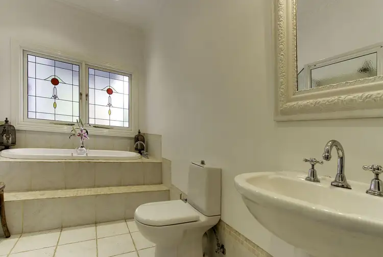 Fifth view of Homely house listing, 27 Jones Bay Drive, Bairnsdale VIC 3875