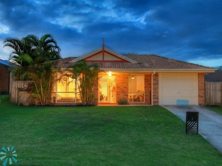7 Tannadice Court, Regents Park QLD 4118