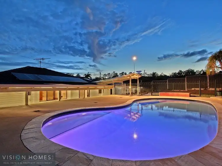25 Owens Cres,, Regents Park QLD 4118