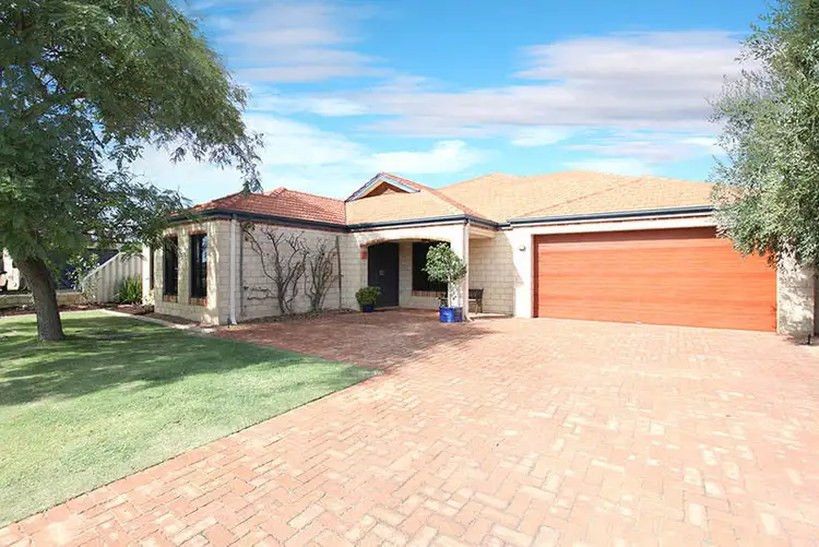 18 Granada Loop, Seville Grove WA 6112