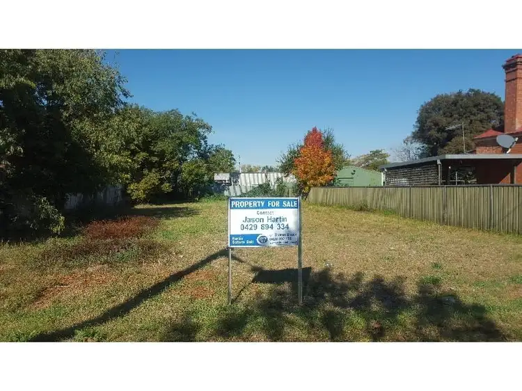 83 Maughan St, Wellington NSW 2820