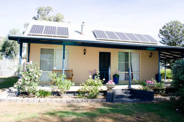 9 Toogong Street, Manildra NSW 2865