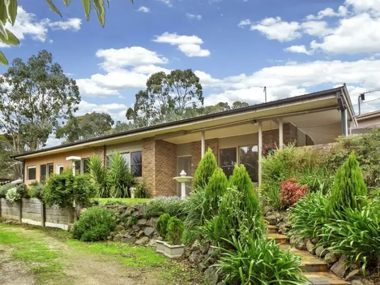 14 Fairway Drive, Kilmore VIC 3764