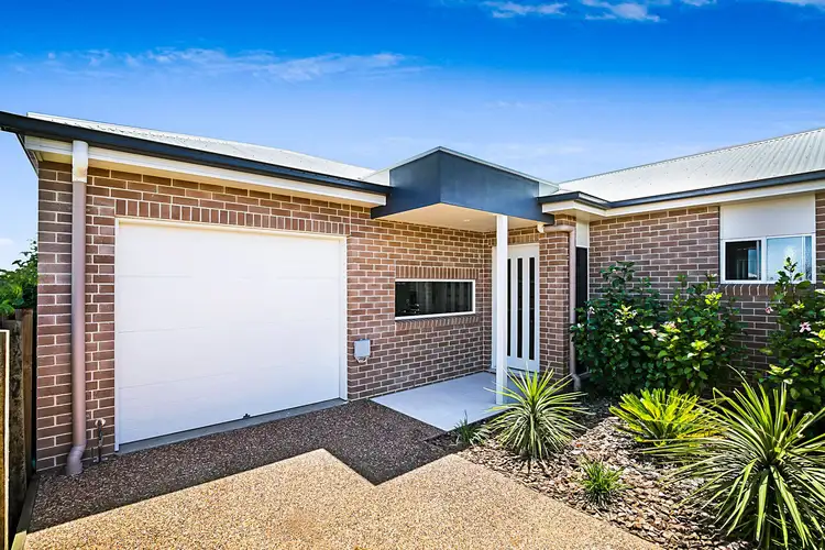 2/19 Abbey Street, Cranley QLD 4350