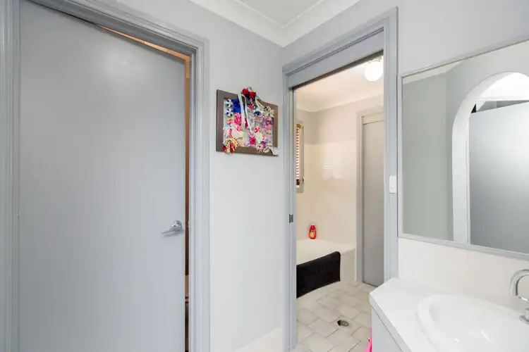 Seventh view of Homely house listing, 37 Anne Street, Tolland NSW 2650