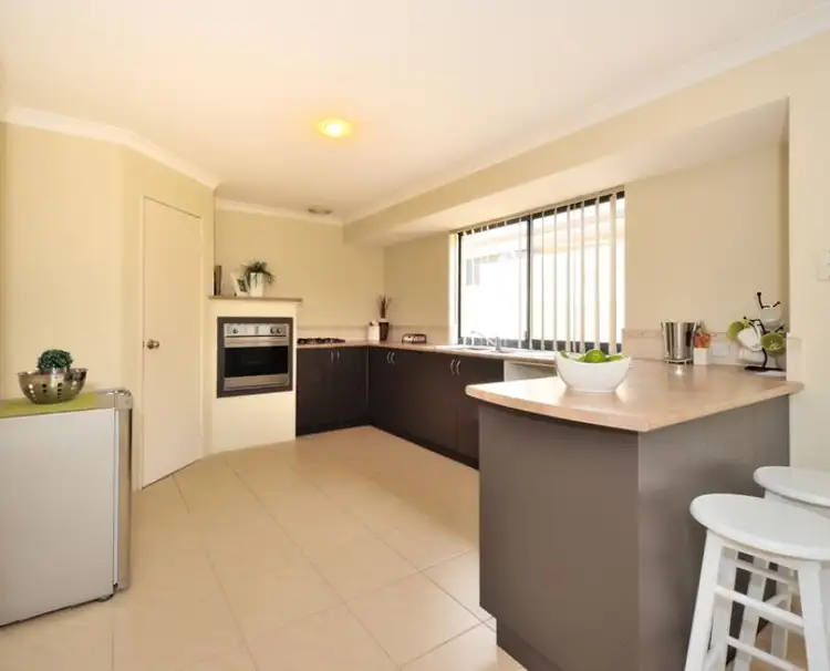 9 Conch Way, Wannanup WA 6210