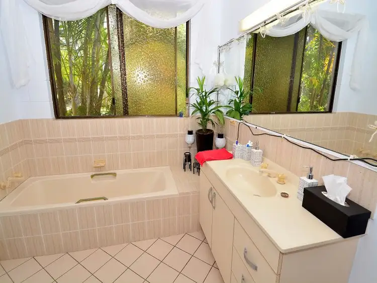 Fifth view of Homely house listing, 2 Flagstone Avenue, Rangewood QLD 4817