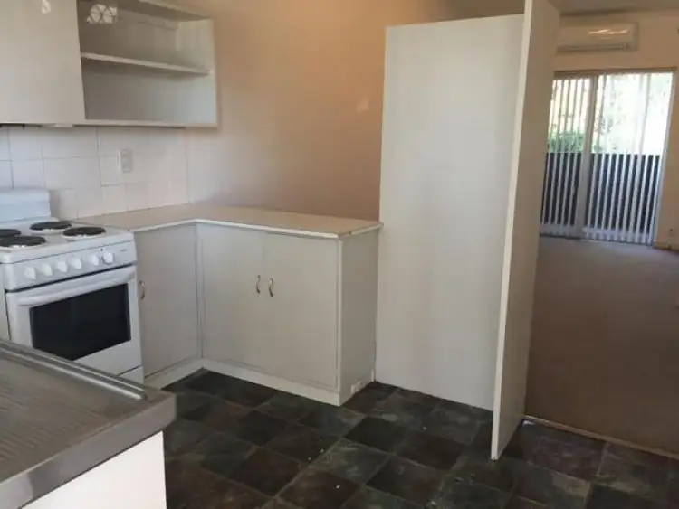 Unit 10/2 Dalziell Street, Maddington WA 6109