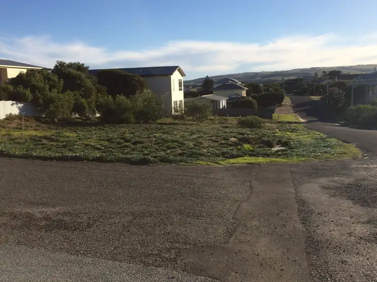 3 Roy Avenue, Middleton SA 5213