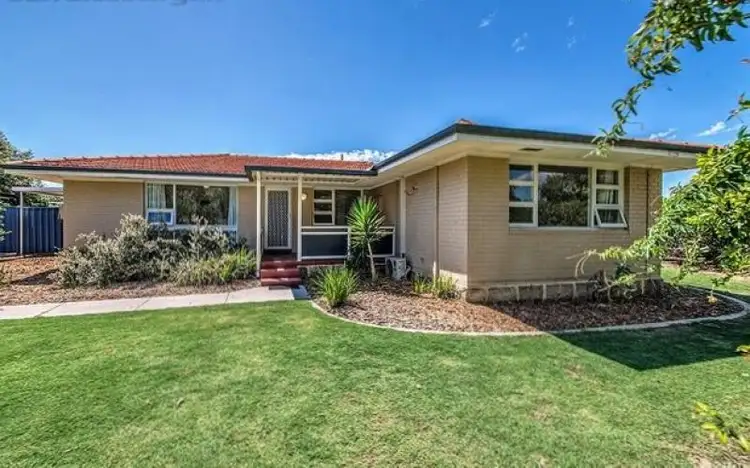 71 Mirrabooka Ave, Girrawheen WA 6064