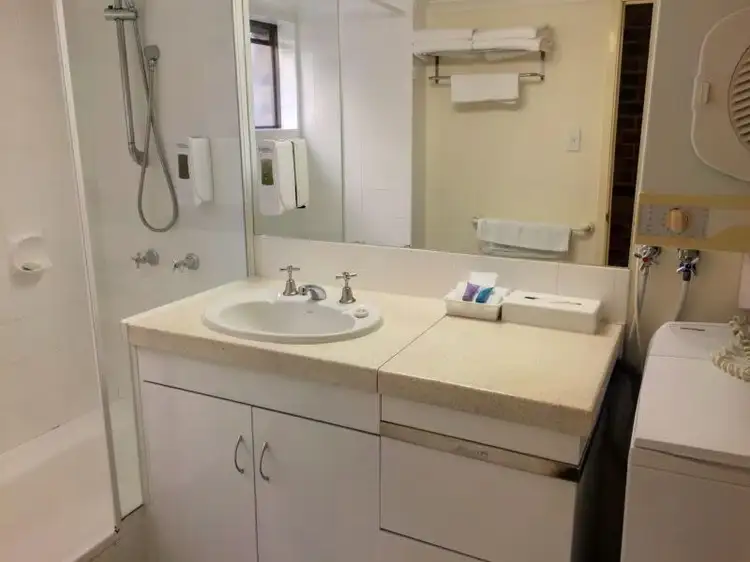 Fifth view of Homely unit listing, Villa 25 (Lot 8)/11 Ascog Terrace, Toowong QLD 4066