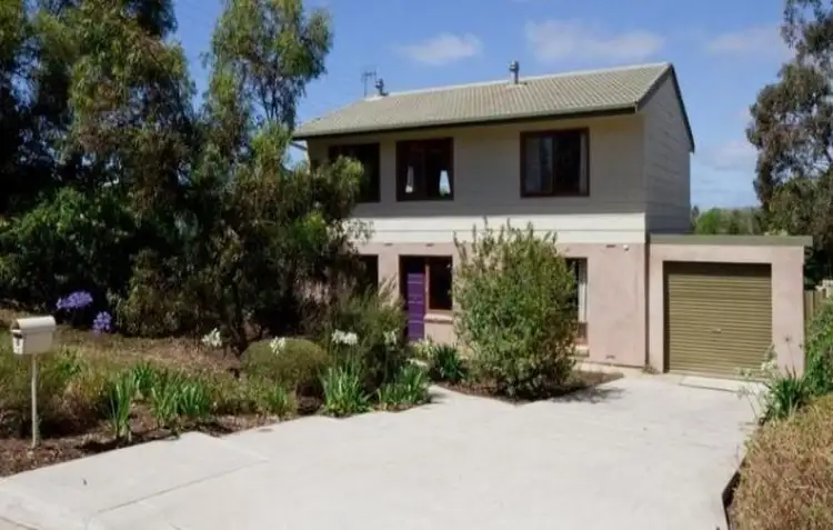 13 Harvey Ave, Victor Harbor SA 5211