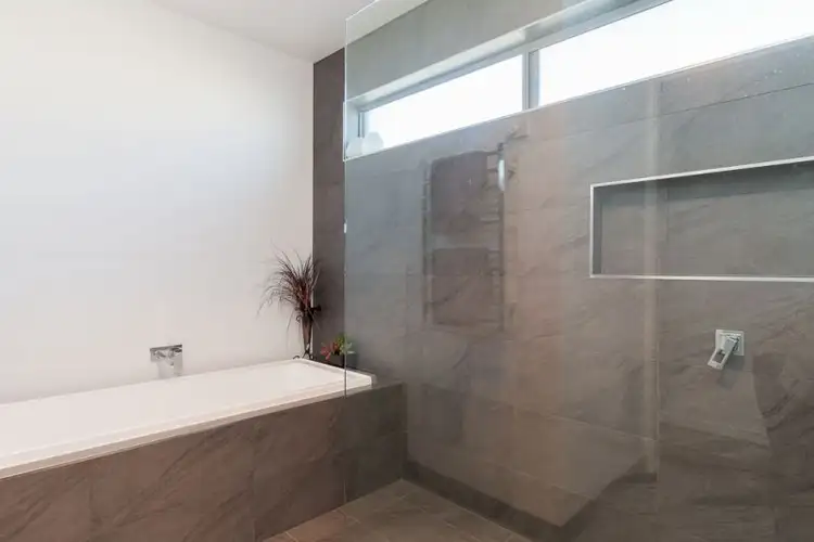Sixth view of Homely house listing, 32 McTavish Boulevard, Horsham VIC 3400