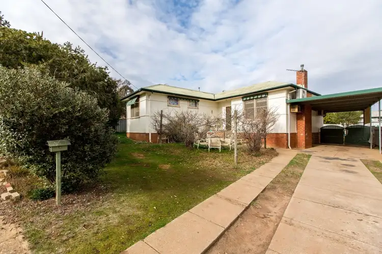 Main view of Homely house listing, 4 Margaret Avenue, Mount Austin NSW 2650