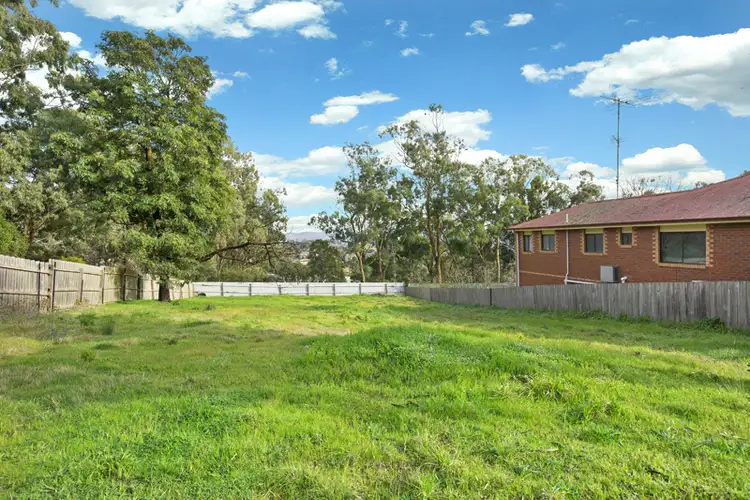 13 CLUB PARADE, Kilmore VIC 3764