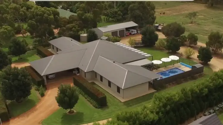 17 Crossley Drive, Narromine NSW 2821