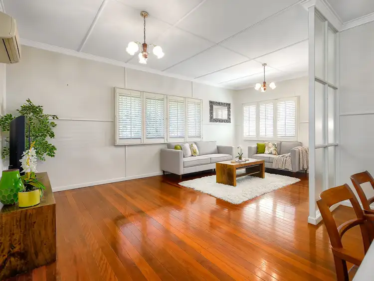 84 Andrew Avenue, Tarragindi QLD 4121