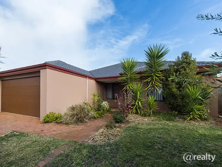 9 Possum Drive, Wannanup WA 6210